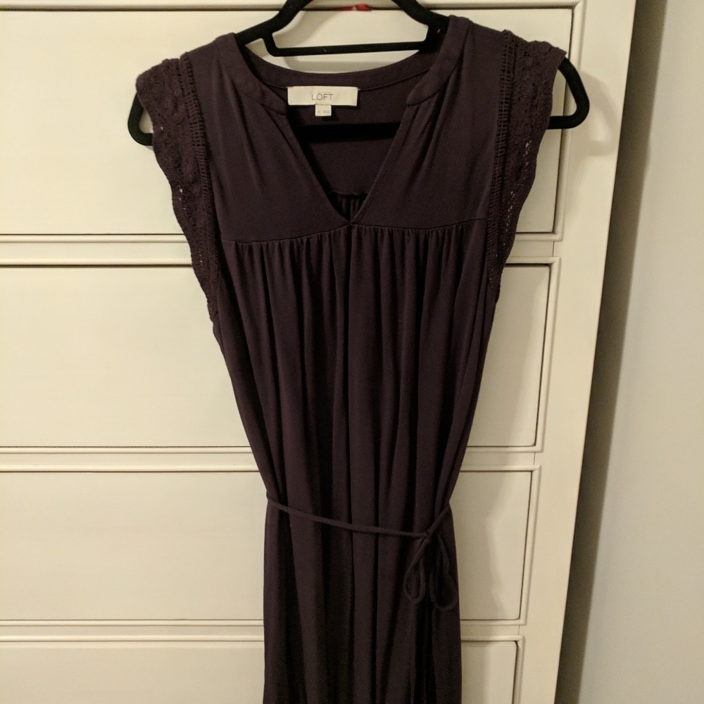 Plum color loft dress with sleeve detail